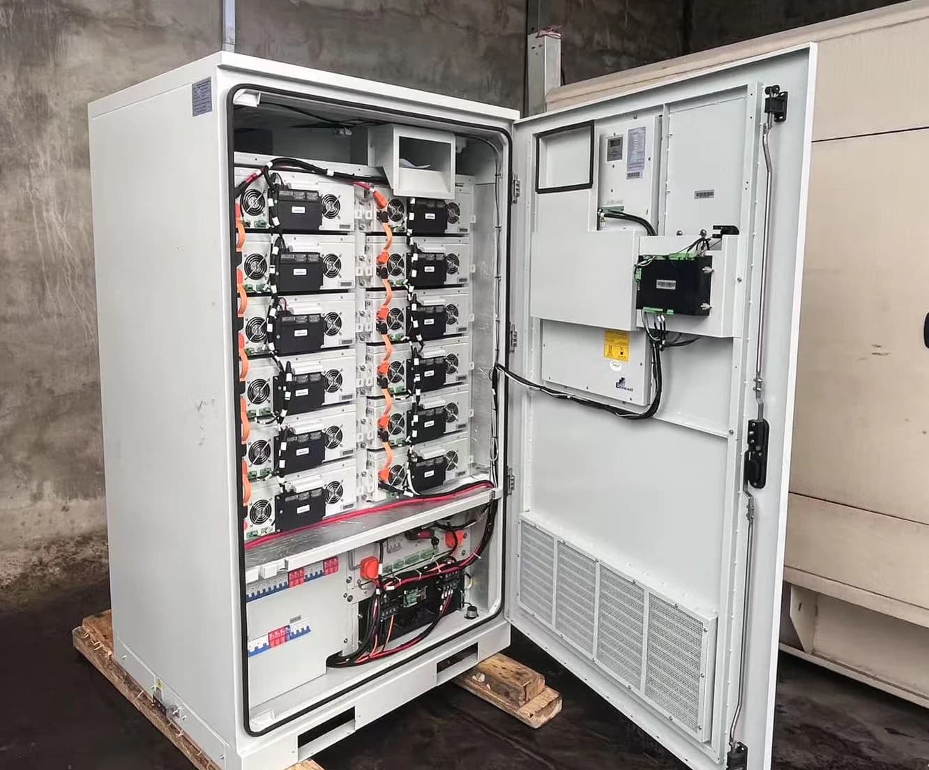 Solar Energy Storage for a Lagos Garment Factory customer case visual